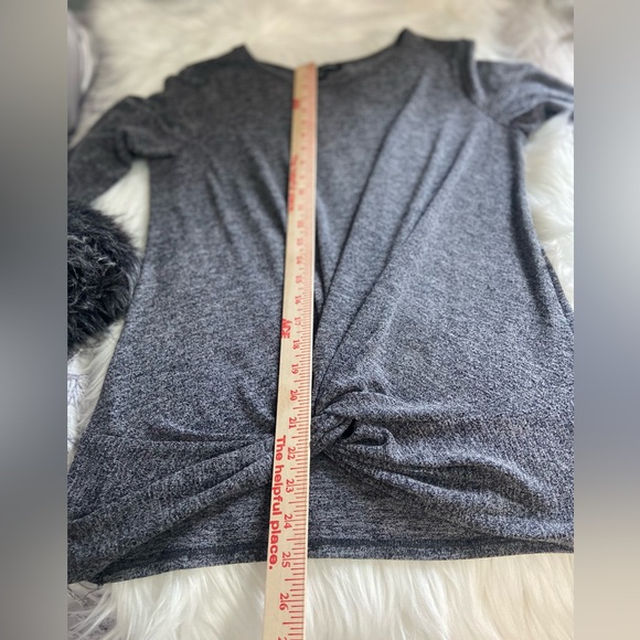 Boston Proper Gray Sz M Long Sleeve with Faux Fur Cuff - Picture 5 of 10